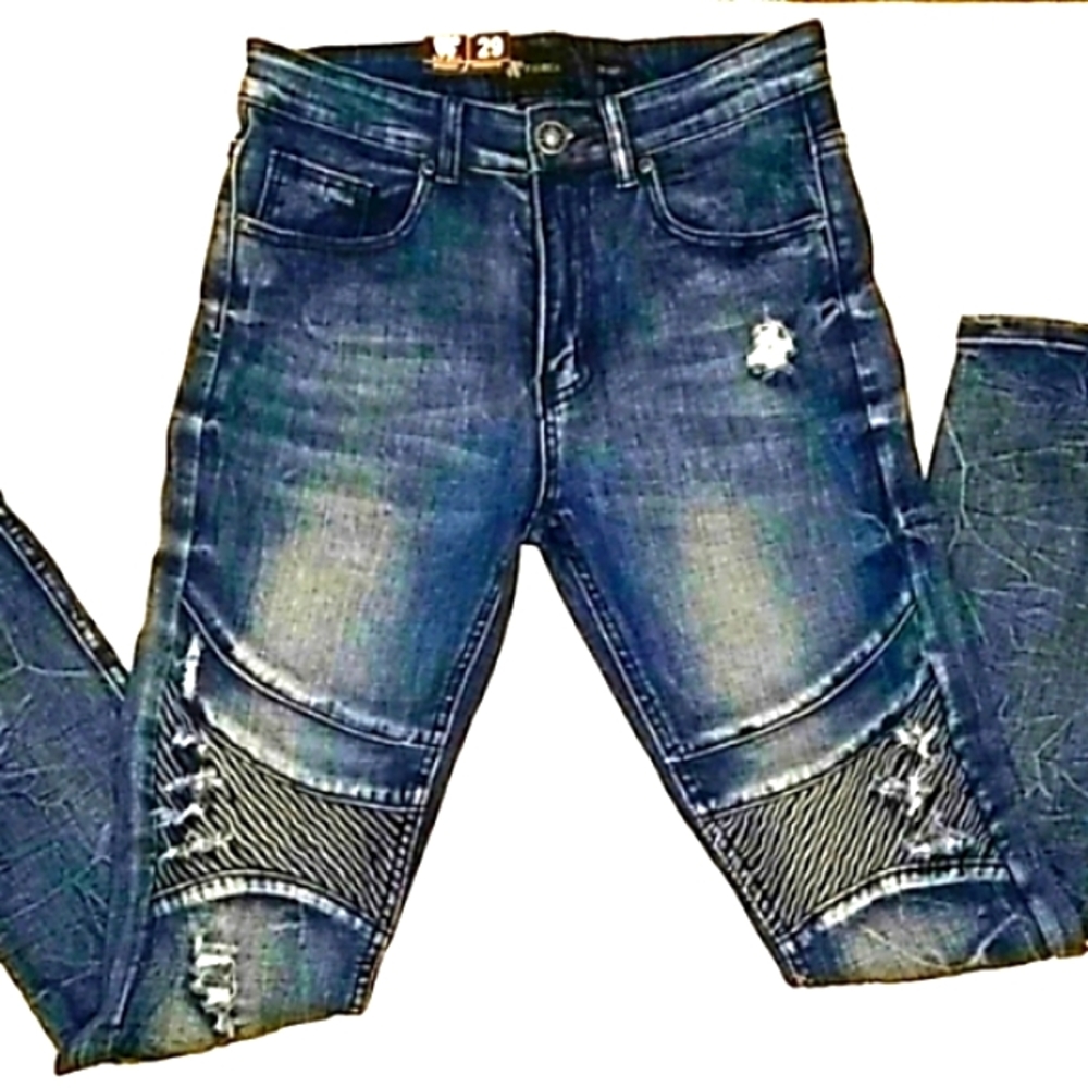 Distressed  Blue Jeans_Mens